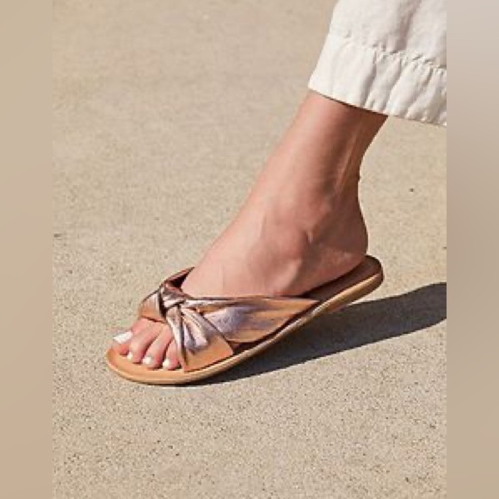 Jeffrey Campbell Metallic Knot Slide Sandals Rose Gold Leather Size 9 / 40